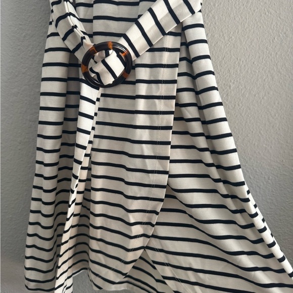 Striped Tortoiseshell Print Belted Wrap Dress Loft sz 4 - Picture 6 of 12